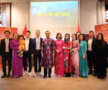 Ấm áp nghĩa tình với “Xuân Quê Hương”