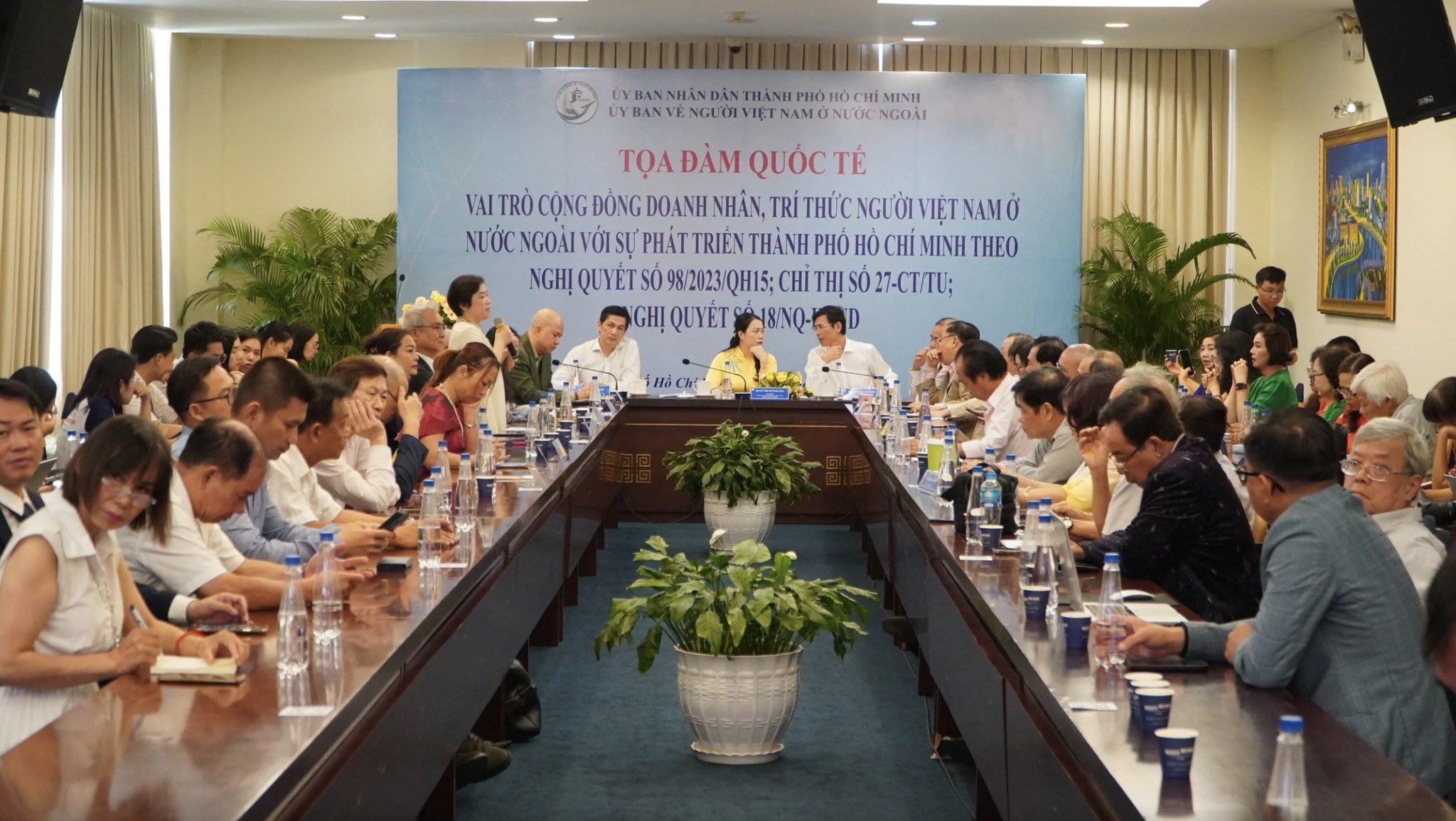 Vận dụng Nghị quyết 98, phát huy tối đa nguồn lực người Việt Nam ở nước ngoài
